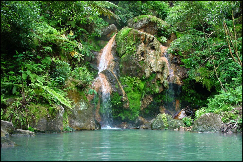 Thả hồn giữa những hồ bơi vô cực tự nhiên đẹp xuất sắc - 6 Thả hồn giữa những hồ bơi vô cực tự nhiên đẹp xuất sắc - 6