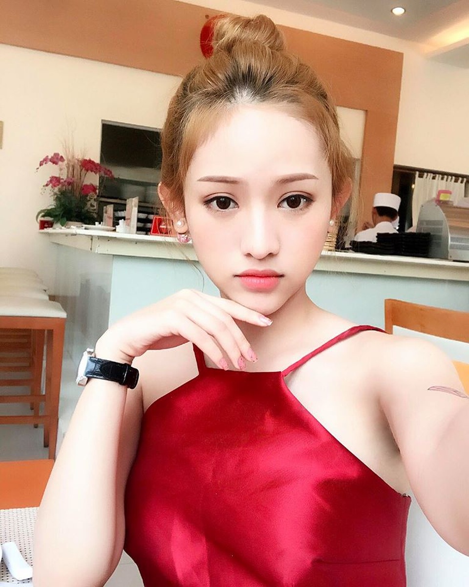 "Choáng" vì Thúy Vi mặc bạo khoe vòng 1 "khủng" sau khi tăng 7kg - 6 "Choáng" vì Thúy Vi mặc bạo khoe vòng 1 "khủng" sau khi tăng 7kg - 6