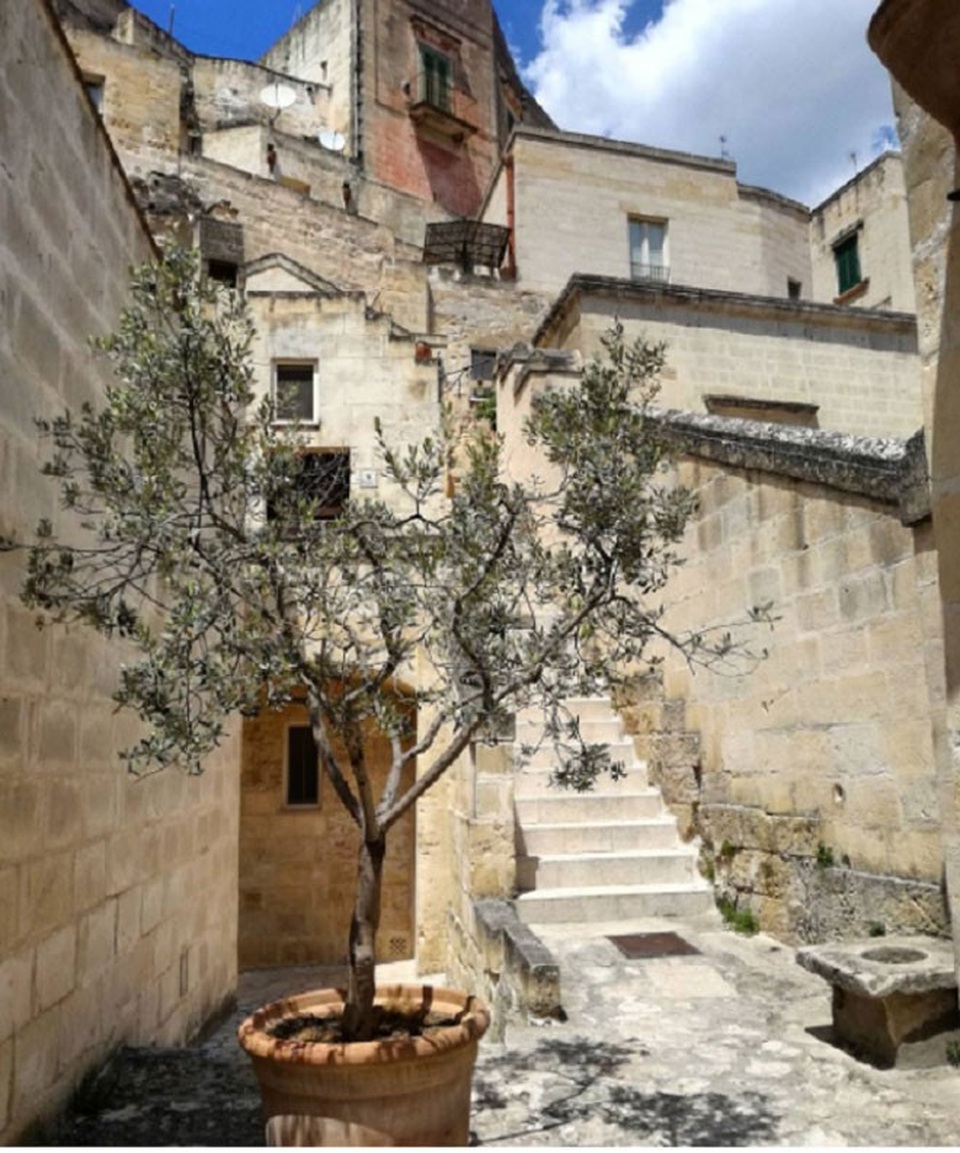 Trở về "thời tiền sử" tại 7 khách sạn hang động độc và lạ nhất hành tinh - 6