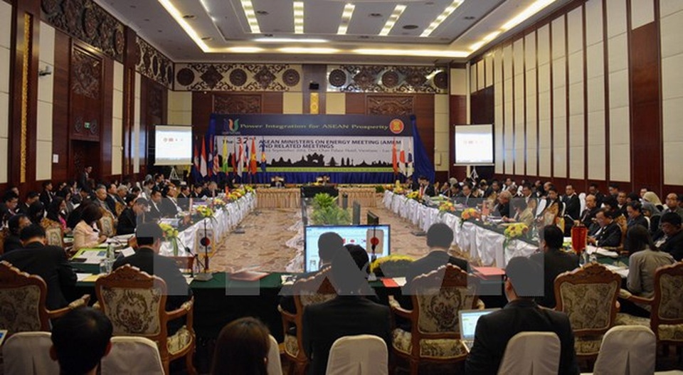 50 năm ngày thành lập ASEAN - những sự kiện đáng nhớ - 20
Hội nghị Bộ trưởng Năng lượng ASEAN lần thứ 32, tổ chức tại Thủ đô Vientiane (Lào) ngày 23/9/2014. (Ảnh: Tư liệu TTXVN)