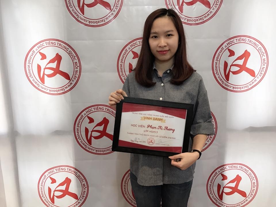 Cô gái xứ Nghệ và con đường chinh phục thành công tiếng Trung sau một năm theo đuổi - 2 Phạm Thương nhận thưởng tiền mặt trị giá 1.000.000 VNĐ