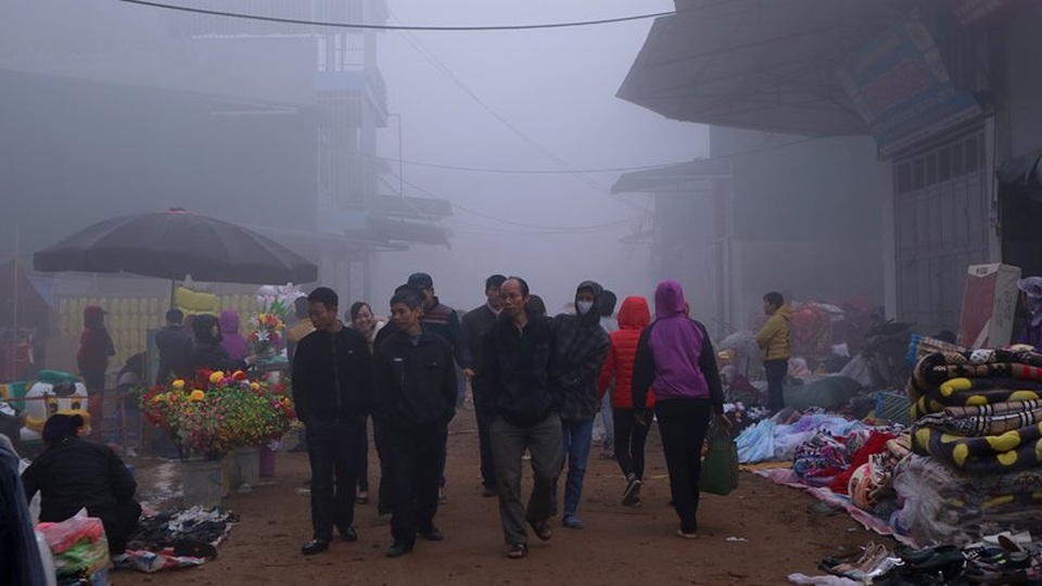 Lạ lùng phiên chợ cuối năm ở thủ đô chỉ dành cho quý ông - 2 Lạ lùng phiên chợ cuối năm ở thủ đô chỉ dành cho quý ông - 2