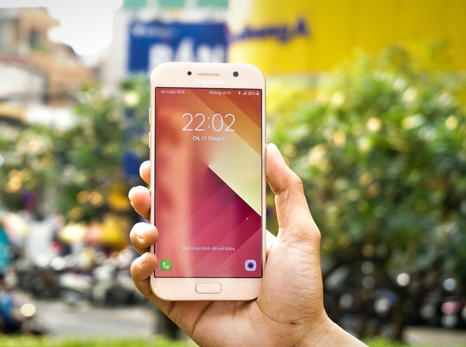 Trải nghiệm trên tay phiên bản Samsung A5 (2017) màu Hồng khá ấn tượng này.