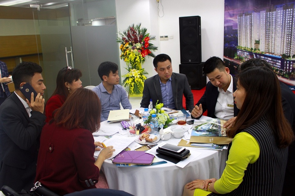 Khách hàng mua nhà được tặng ngay ô tô tại The Golden Palm - 2 Khách hàng có nhu cầu sử dụng gói vay tài chính sẽ được hỗ trợ 70% giá trị căn hộ, ưu đãi lãi suất 0% trong vòng 18 tháng.