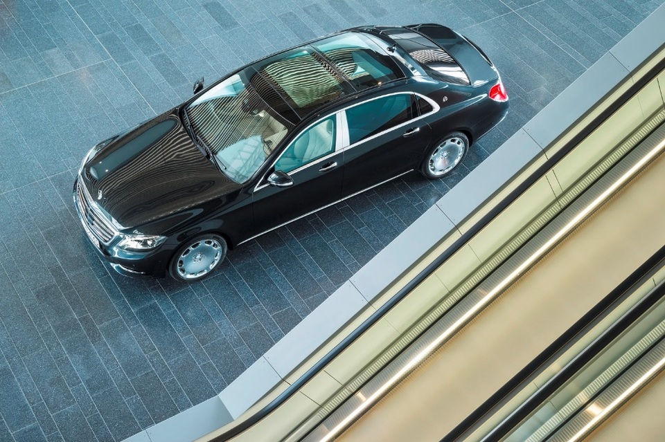 Mercedes-Maybach S 400 và S 500 sắp ra mắt thị trường Việt, chốt giá từ 6,9 tỷ - 2 Với mức giá từ 6,899 tỷ đồng, Mercedes-Maybach được kỳ vọng sẽ tiếp cận nhiều nhóm khách hàng tiềm năng hơn