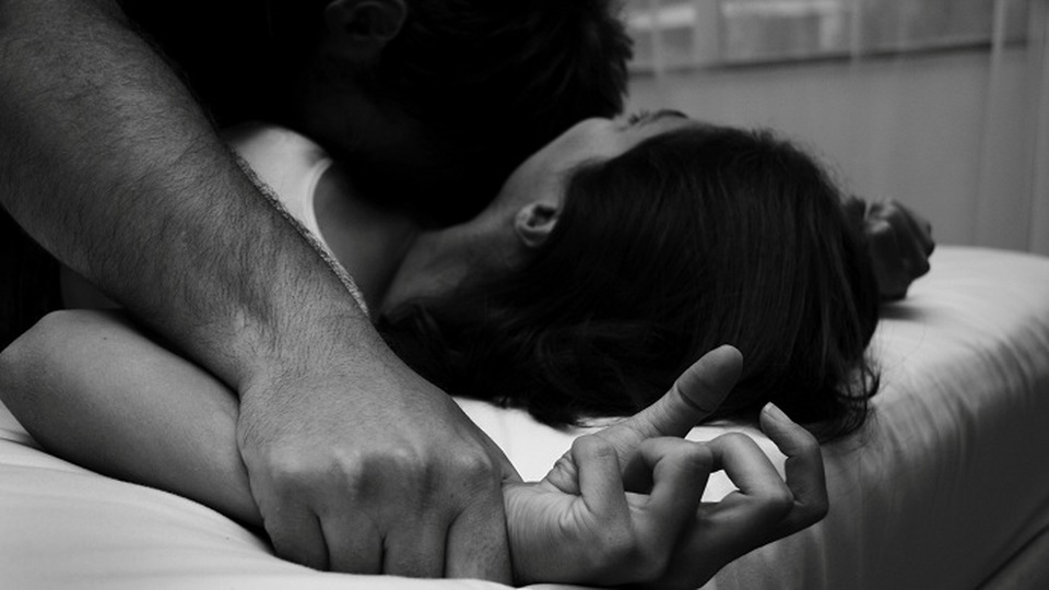 Ý: Bị hiếp dâm nhưng không la hét, tòa "bó tay" khi xử - 1
Người phụ nữ hiện đang phải đối mặt với các cáo buộc vu khống