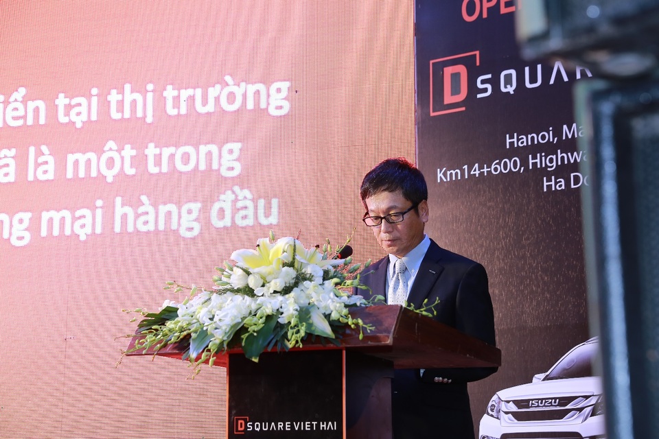 Isuzu khai trương đại lý D Square Việt Hải tại Hà Nội - 2
Ông Yoichi Masuda - Tổng giám đốc của IMIT Thái Lan cho biết sẽ cố gắng đạt mức 15 đại lý D Square trong vòng 2 năm tại thị trường Việt Nam