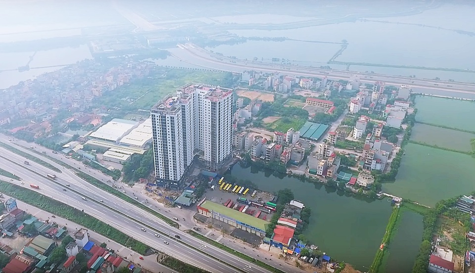 Cơ hội cuối cùng sở hữu căn hộ Hateco Hoàng Mai - 2 4 mặt hướng ra hồ điều hòa và công viên cây xanh đem lại không gian sống trong lành cho cư dân