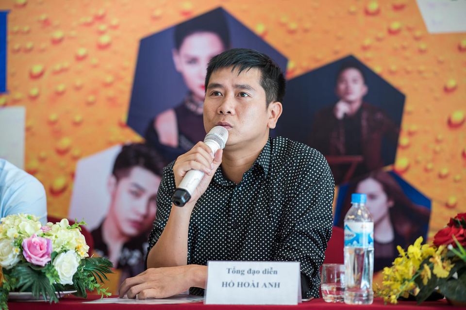 Khán giả thủ đô sẽ có dịp mãn nhãn, đã tai với “Bài ca Hòa Bình 2017” - 2 Nhạc sĩ Hồ Hoài Anh, tổng đạo diễn của chương trình