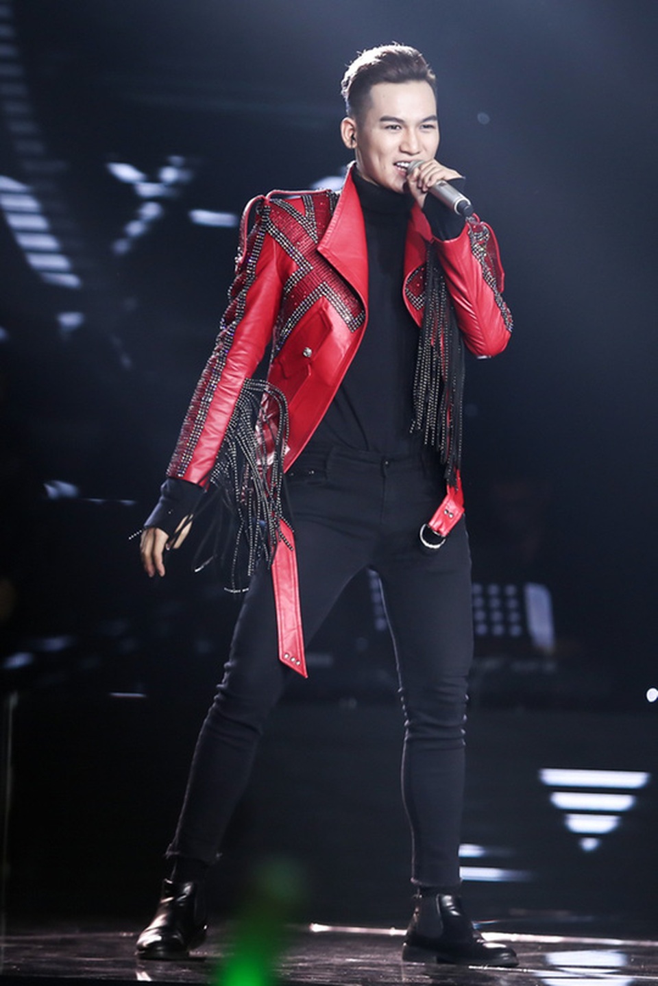 Truyền hình giải trí hết thời? - 3
Chương trình Giọng hát Việt trôi qua không để lại dấu ấn gì về chuyên môn