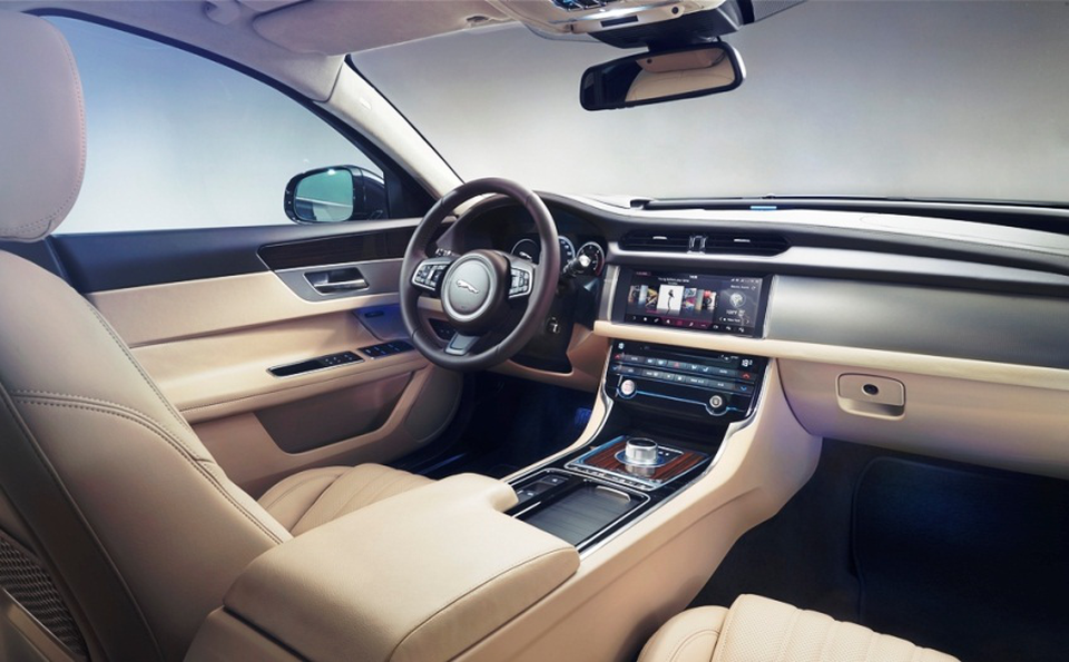 Jaguar XF 2017 - Đẳng cấp hoàng gia Anh quốc - 2 Jaguar XF 2017 - Đẳng cấp hoàng gia Anh quốc - 2