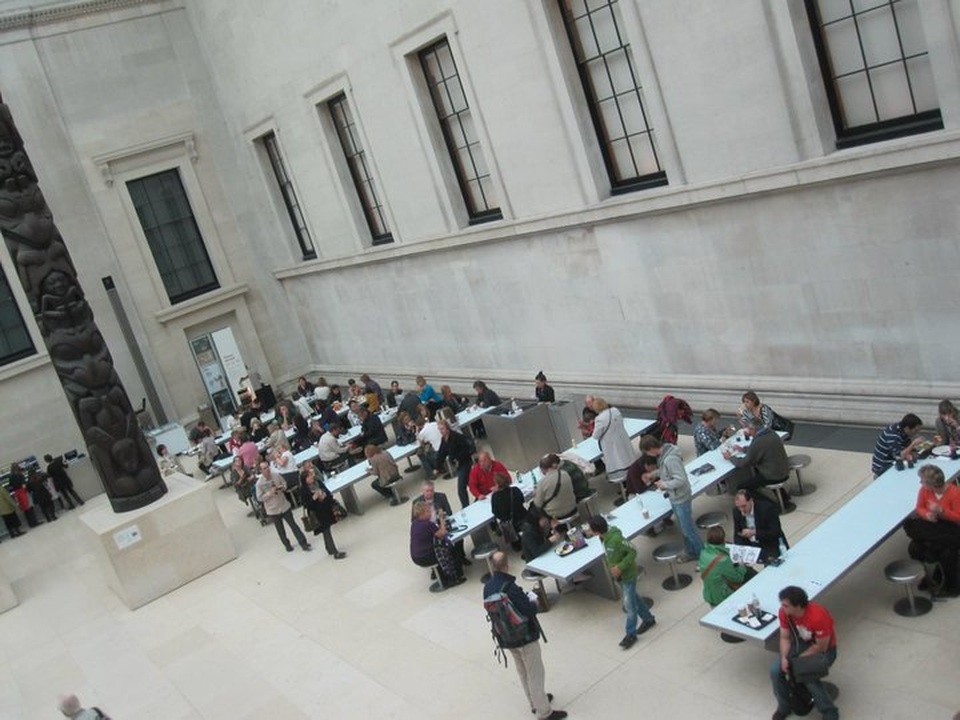 Coffee Talk: “Săn” học bổng du học Anh – Chia sẻ từ Cựu du học sinh - 2 Coffee Talk: “Săn” học bổng du học Anh – Chia sẻ từ Cựu du học sinh - 2