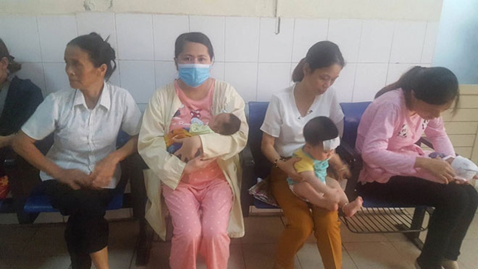 Trẻ 26 tháng tuổi liệt mặt vì dùng điều hòa sai cách - 1 Trẻ có thể nhập viện vì cha mẹ dùng điều hòa sai cách