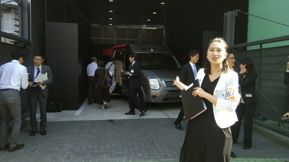 Xe DCAR chính thức có mặt tại Nhật Bản - 2 Khách mời của Willer tìm hiểu thực tế xe DCar