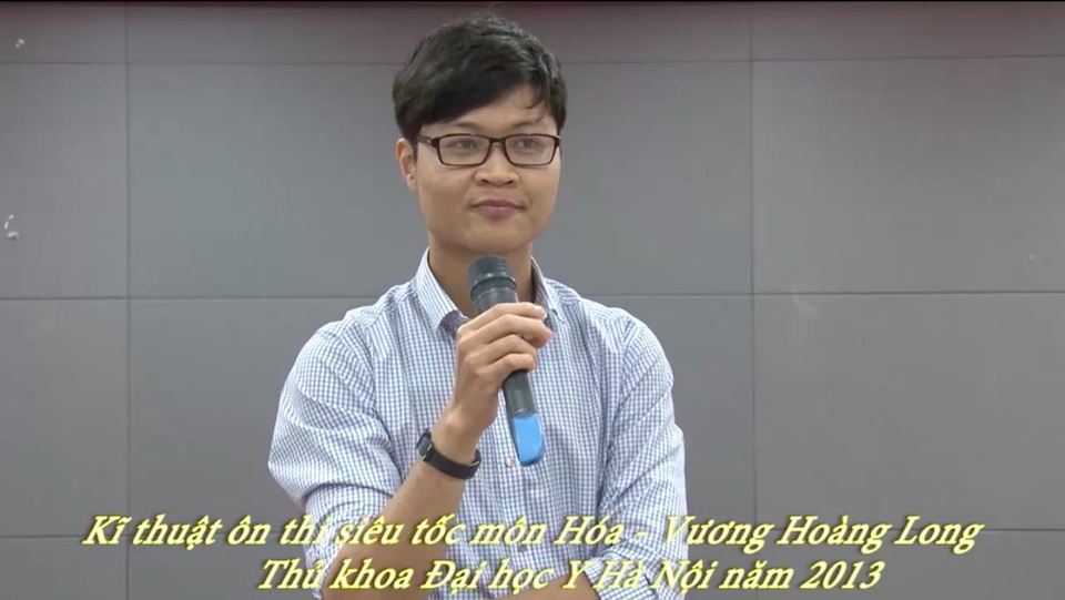 Học cùng thủ khoa điểm 10 môn Hoá Học - 2 Nhiều bạn ôn thi THPT 2017 theo khoá học siêu tốc hoá của Vương Hoàng Long.