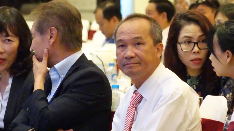 Ông Dương Công Minh chính thức ngồi vào "ghế nóng" Sacombank - 3 Ông Dương Công Minh gây sự chú ý ngay khi mở đầu đại hội