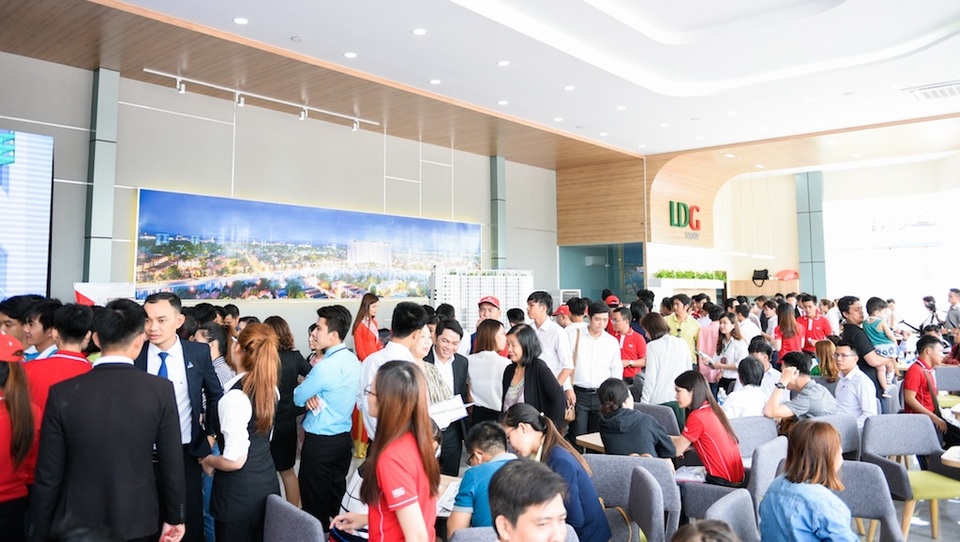 Trải nghiệm Khu nhà mẫu căn hộ ven sông dưới 1 tỷ đồng duy nhất tại Bắc Sài Gòn - 2 Sở hữu không gian sống hoàn hảo Marina Tower được đông đảo khách hàng quan tâm