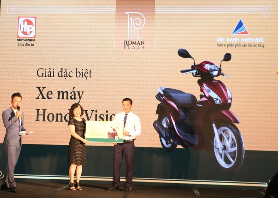 Roman Plaza tạo “cơn sốt” trong ngày mở bán chính thức - 2 Các giải thưởng giá trị đã tìm được chủ nhân