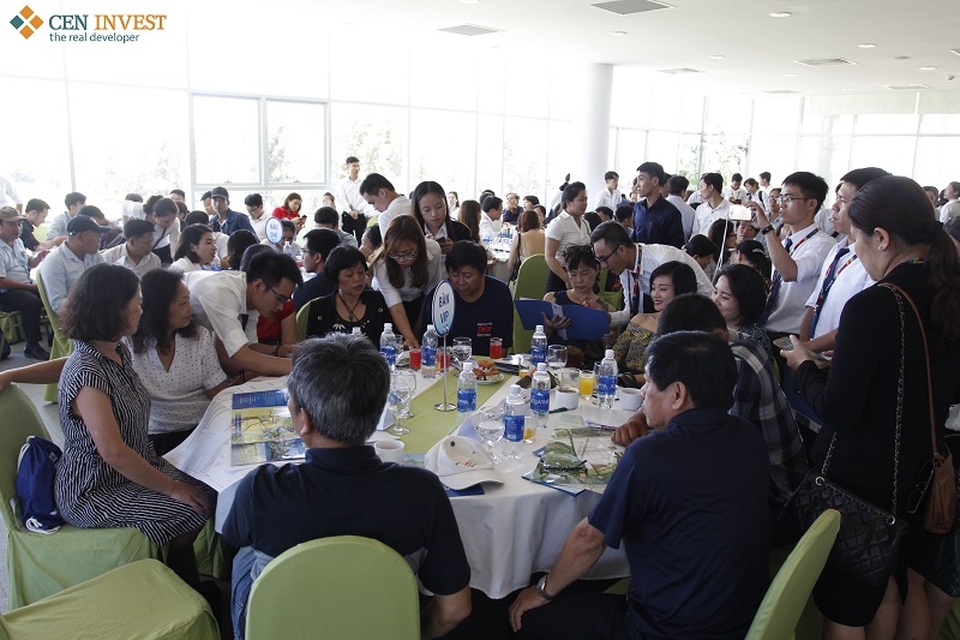 Sở hữu những lô đất liền kề cuối cùng của Ngọc Dương Riverside với ưu đãi “khủng” - 2 Tất cả các sự kiện giới thiệu của Ngọc Dương Riverside luôn thu hút đông đảo khách hàng.