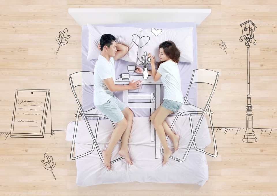 Ngủ ngon hơn với nệm cao su chất lượng cao, giá hợp lý - 2 Một chiếc nệm êm ái giúp đôi lứa đắm chìm vào những cảm xúc thăng hoa nhất của tình yêu.