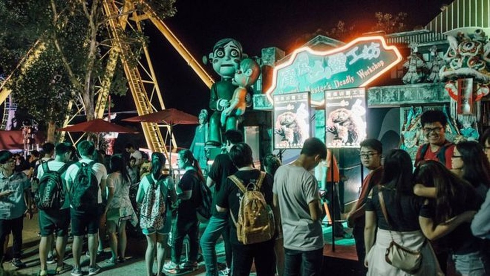 Người đàn ông chết bí ẩn trong nhà ma ở Hồng Kông - 2
Chương trình lễ hội Halloween của công viên được tổ chức hằng năm, bắt đầu từ 2001