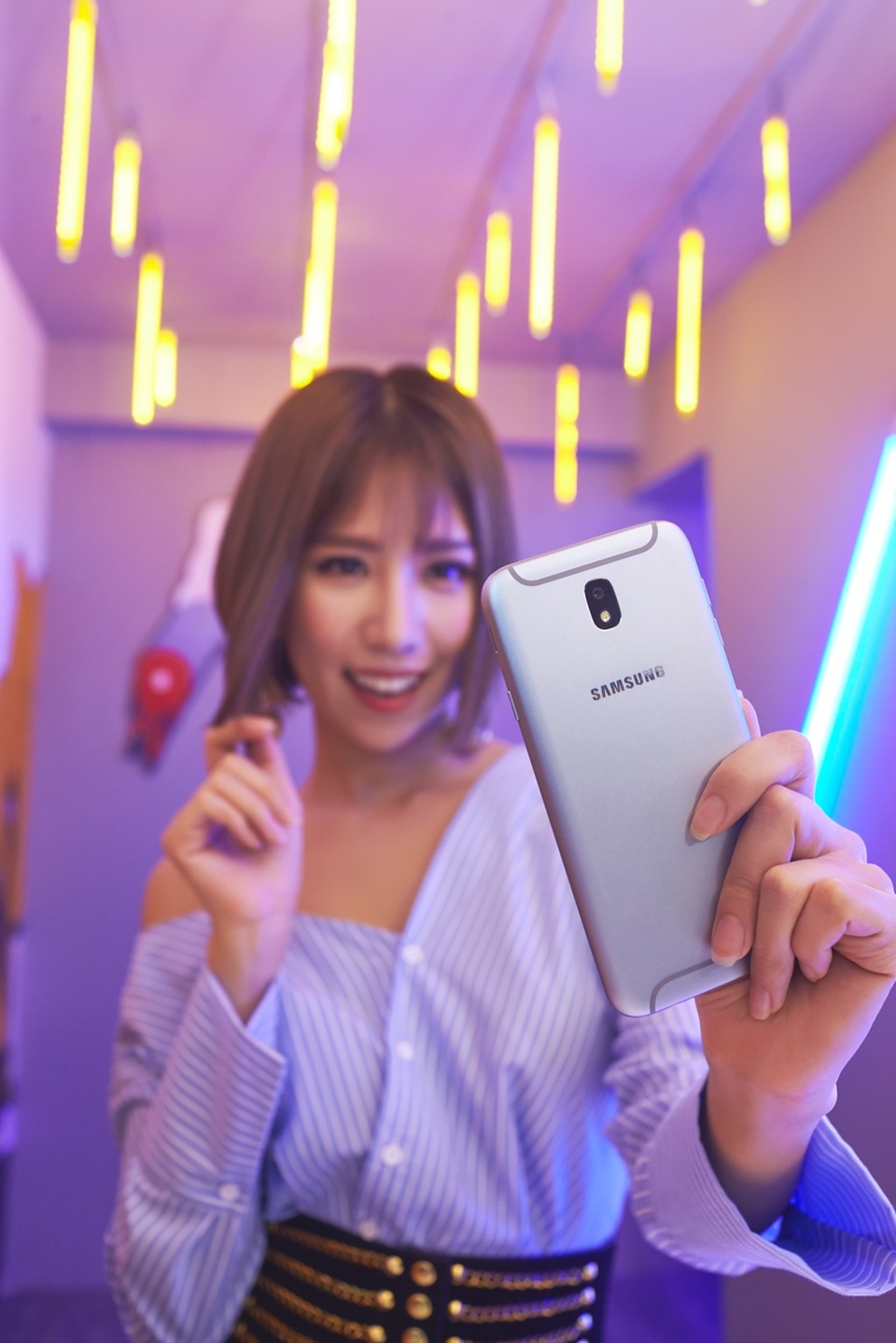 4 cách chụp ảnh "hút" like như Issac, Soobin Hoàng Sơn và Min - 5 Mình đẹp thì mình khoe thôi!