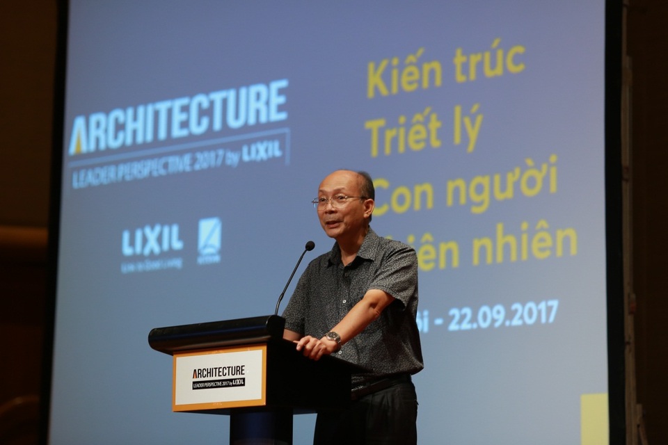 Architecture Leader Perspective 2017 – Triết lý kiến trúc từ cái nhìn của những nhà lãnh đạo - 2 Phát biểu khai mạc chương trình, ông Nguyễn Quốc Thông – Phó chủ tịch Hội KTSVN cho biết : ”ALP năm nay tập trung chủ yếu vào mối quan hệ giữa kiến trúc và triết lý trong mối quan hệ hài hòa giữa con người và thiên nhiên trước bối cảnh những công trình xây dựng không ngừng gia tăng tại các thành phố lớn như Hà Nội vàTP. Hồ Chi Minh làm biến đổi cảnh quan, môi trường và không gian sống xung quanh”
