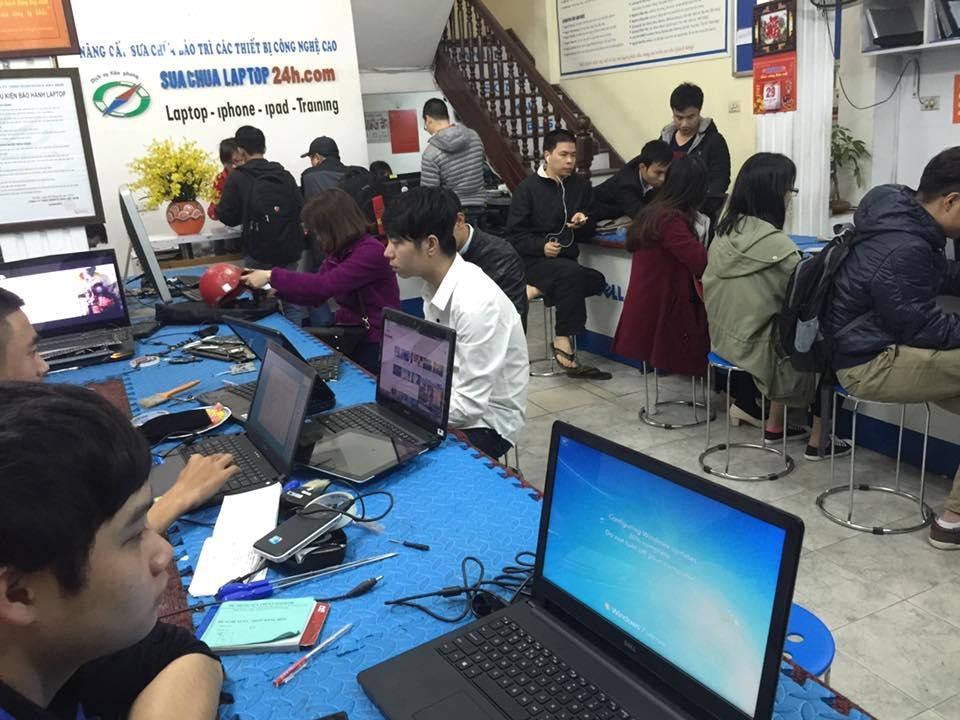 “Tuần lễ vàng 20/11” sửa chữa Laptop 24h tặng 1.000 phần quà tri ân thầy cô giáo - 4 “Tuần lễ vàng 20/11” sửa chữa Laptop 24h tặng 1.000 phần quà tri ân thầy cô giáo - 4