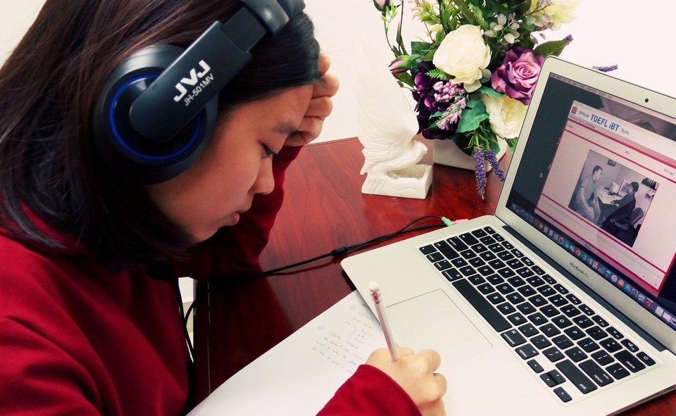 Góc chuyên gia: Áp dụng chiến lược “Ít hơn là Nhiều hơn” để chiến thắng bài thi TOEFL iBT - 2
Ghi chép là phụ, nghe hiểu là chính.