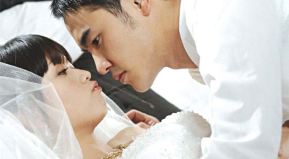 Yêu cầu của chồng ngay trong đêm tân hôn làm tôi nổi da gà - 1 Hình minh họa