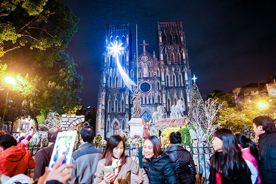 Những địa điểm chơi Noel đẹp ngỡ trời Âu giữa lòng Hà Nội - 1 Những địa điểm chơi Noel đẹp ngỡ trời Âu giữa lòng Hà Nội - 1