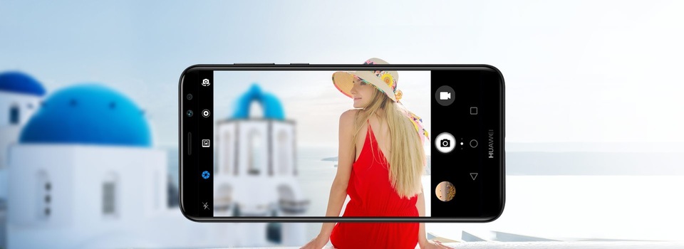 Bí quyết chụp hình đẹp lung linh đêm Giáng sinh - 2 Khả năng lấy nét nhanh của Huawei nova 2i được giới công nghệ đánh giá cao