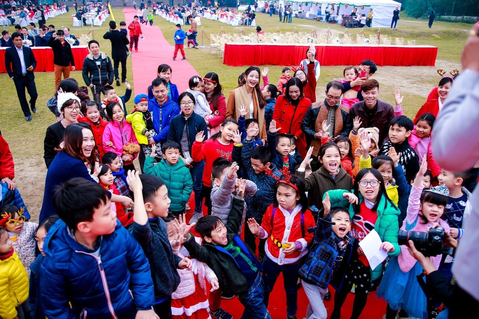 Giáng sinh ấm áp cùng Mỹ Đình Pearl - 2 Mỹ Đình Pearl tràn ngập tiếng cười trẻ thơ trong ngày Giáng sinh