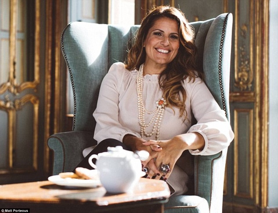 Chuyện ít ai ngờ: Vú em lương bạc tỷ, đi du lịch khắp nơi - 7
Bà Paola Diana