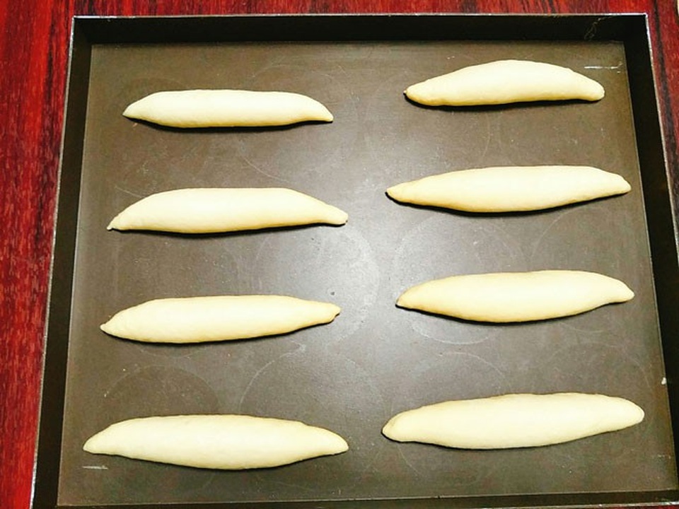 Tự làm bánh mì tươi đơn giản, thơm phức ngon hơn ngoài hàng - 8 Tự làm bánh mì tươi đơn giản, thơm phức ngon hơn ngoài hàng - 8
