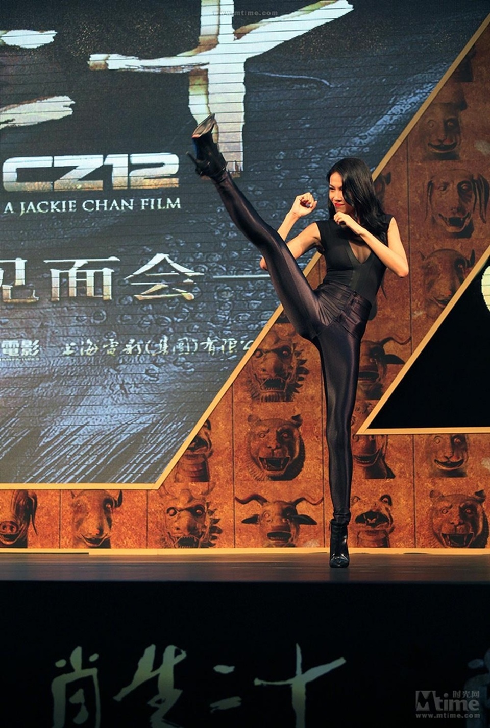 Chết mê vẻ nóng bỏng của 2 đả nữ thế hệ mới Trung Quốc - 26 Chết mê vẻ nóng bỏng của 2 đả nữ thế hệ mới Trung Quốc - 26