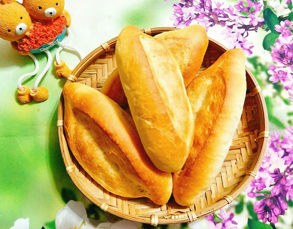 Tự làm bánh mì tươi đơn giản, thơm phức ngon hơn ngoài hàng - 10 Tự làm bánh mì tươi đơn giản, thơm phức ngon hơn ngoài hàng - 10