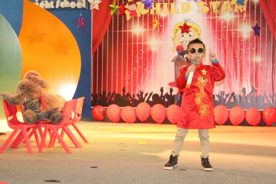 Giao tiếp thuyết trình - Hành trang tương lai cho trẻ - 4 Giao tiếp thuyết trình - Hành trang tương lai cho trẻ - 4