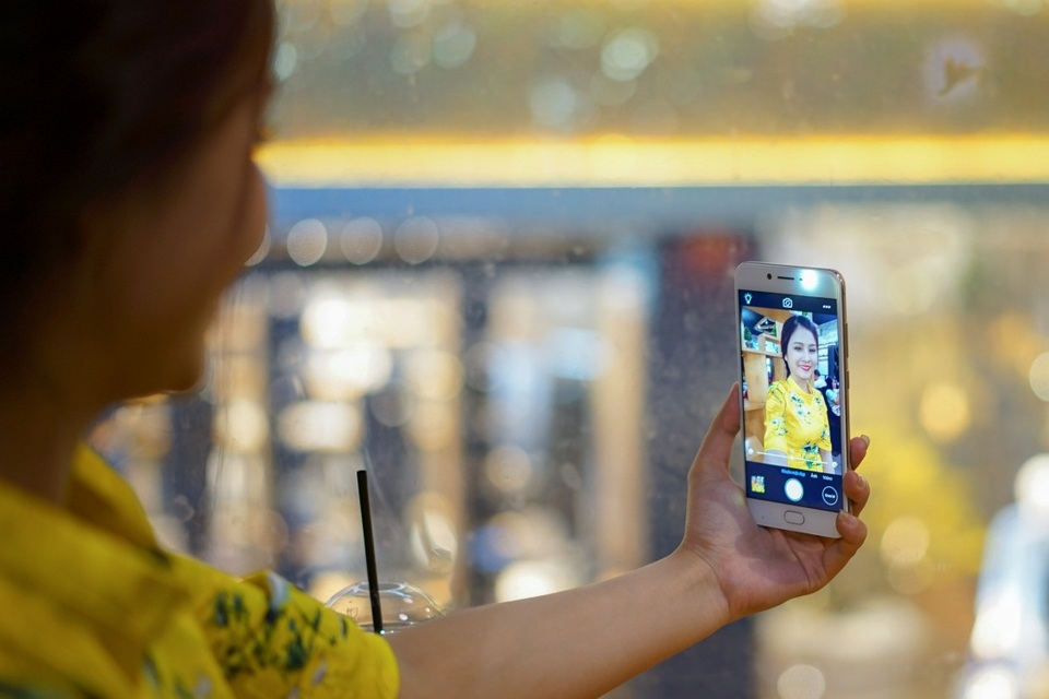 Đánh giá chi tiết tính năng chụp hình của Vivo V5 với camera trước và sau - 3 Đánh giá chi tiết tính năng chụp hình của Vivo V5 với camera trước và sau - 3