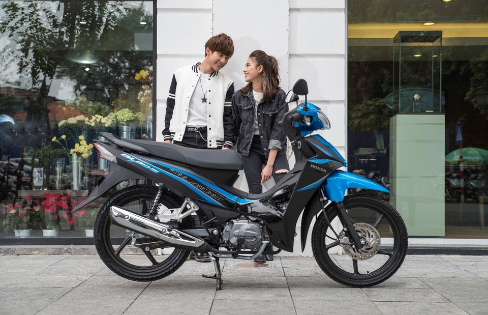 Lý do Blade 110 là lựa chọn của người trẻ - 3
Thân xe vuốt gọn cá tính