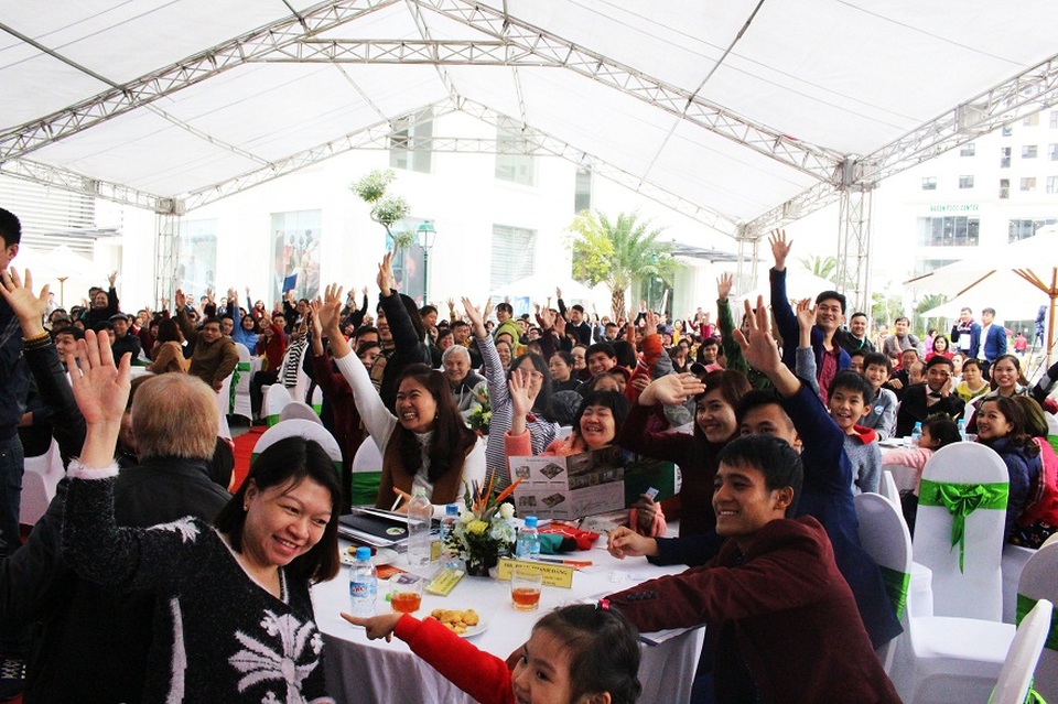 Hàng trăm khách hàng tham dự sự kiện “An Bình City – Cùng mua cùng ở” - 3 Hàng trăm khách hàng tham dự sự kiện “An Bình City – Cùng mua cùng ở” - 3