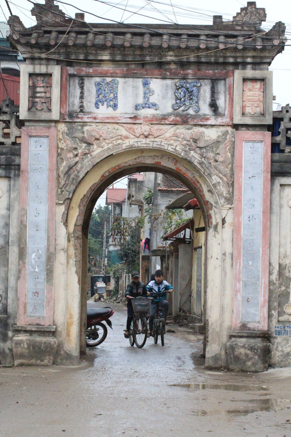 Sau 2 năm, ngôi làng gần 70% trẻ em nhiễm độc chì giờ ra sao? - 4 Một cuộc kiểm tra sức khỏe tháng 5/2015 cho thấy gần 70% trẻ em làng Đông Mai bị nhiễm độc chì. Ảnh:HP