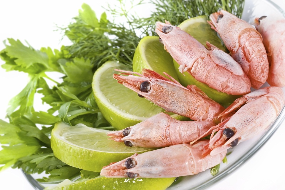 Tôm Bắc Cực – Lecon Seafoods: món ngon cho cả gia đình - 3 Tôm Bắc Cực chỉ cần rã đông tự nhiên trong 5 phút là sử dụng được ngay.
