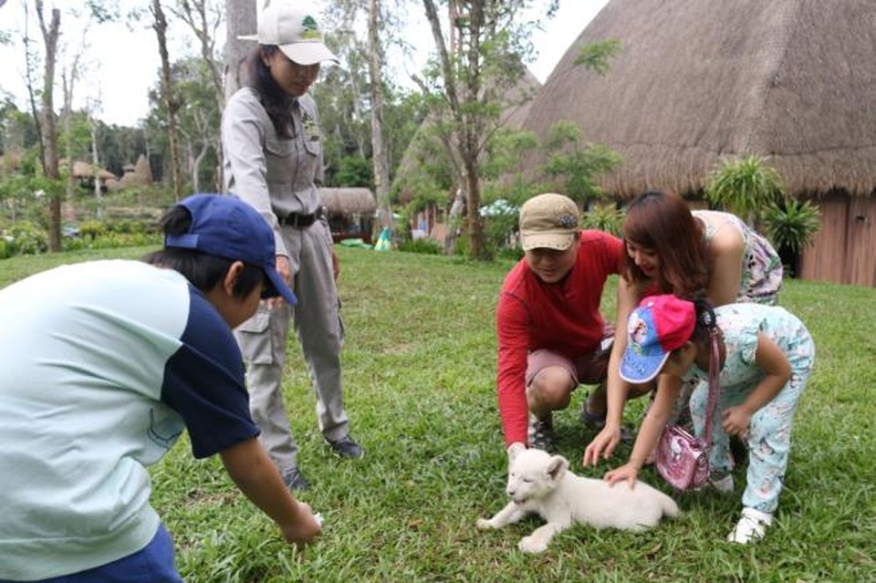 Đại gia đình Vinpearl Safari Phú Quốc đón thêm thành viên mới - 3 Đại gia đình Vinpearl Safari Phú Quốc đón thêm thành viên mới - 3