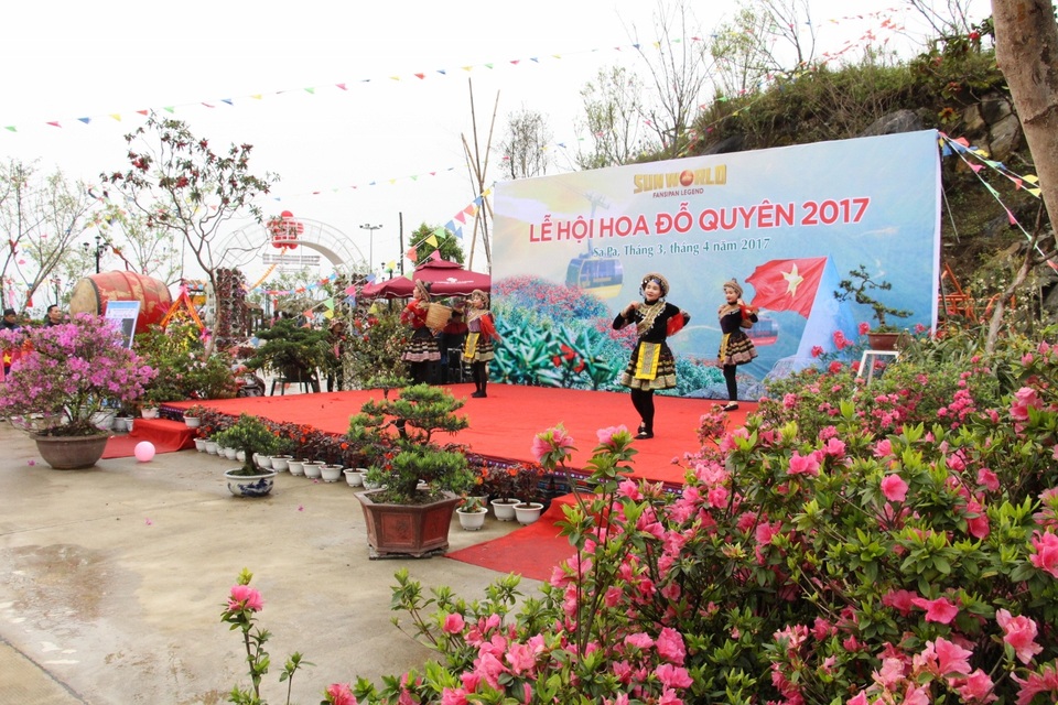 Fansipan Legend hút khách mùa lễ hội hoa đỗ quyên - 3 Fansipan Legend hút khách mùa lễ hội hoa đỗ quyên - 3