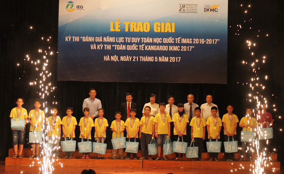 Nam sinh lớp 8 giành HCV “kép” hai kỳ thi Toán quốc tế tại Việt Nam - 3 Kỳ thi IMAS tìm ra 19 HCV, 33 HCB và 56 HCĐ.