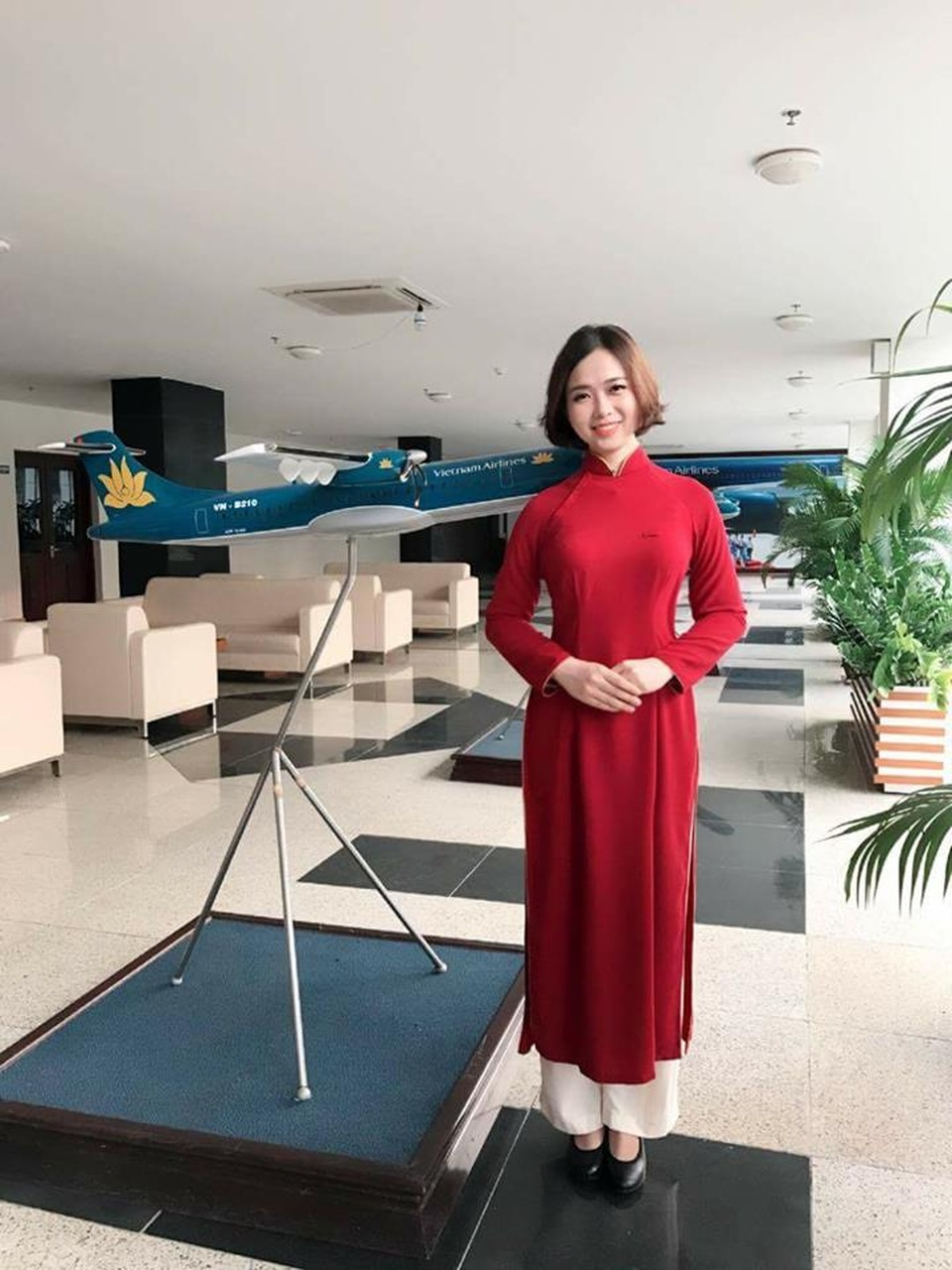 Lasik’s Day DND 2017: Nơi chắp cánh ước mơ của nhiều bạn trẻ - 3 Tạ Hải Yến tự tin thực hiện ước mơ trở thành tiếp viên hàng không sau phẫu thuật cận thị.