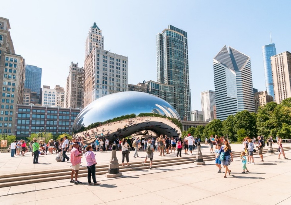 Rong ruổi trên con đường huyền thoại Route 66 - 3 Công trình nghệ thuật Cloud Gate “Hạt đậu” – biểu tượng của thành phố Chicago