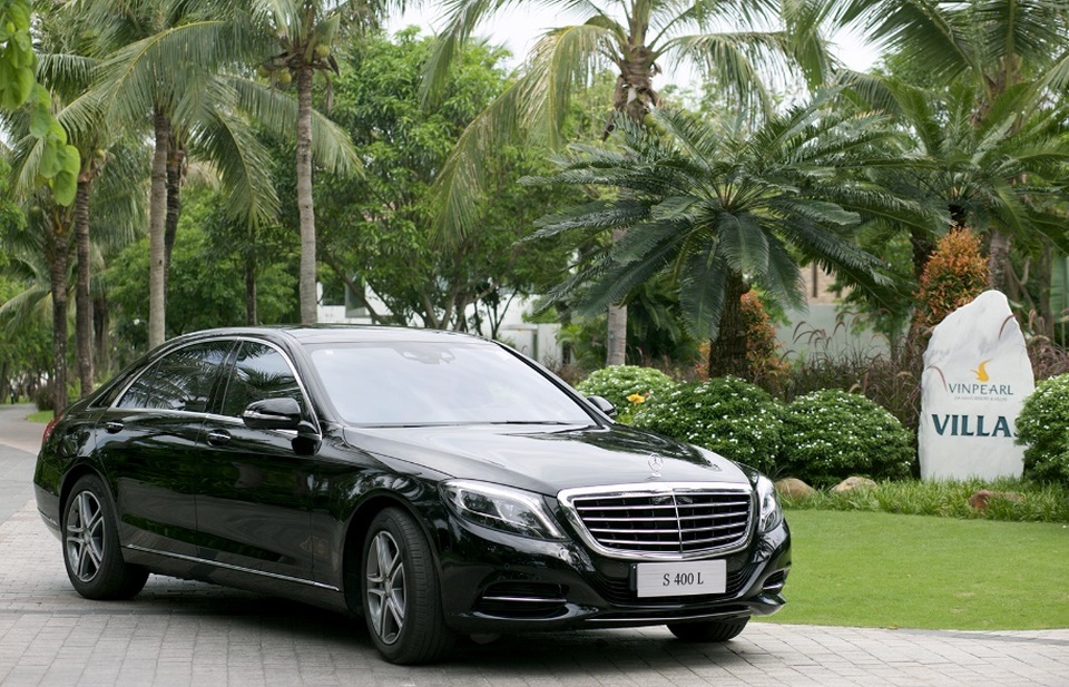 Vinpearl Đà Nẵng đưa đón khách VIP với Mercedes-Benz S 400 L - 3 “Ngôi sao ba cánh” nổi bật giữa thiên đường nghỉ dưỡng nổi tiếng của miền Trung.