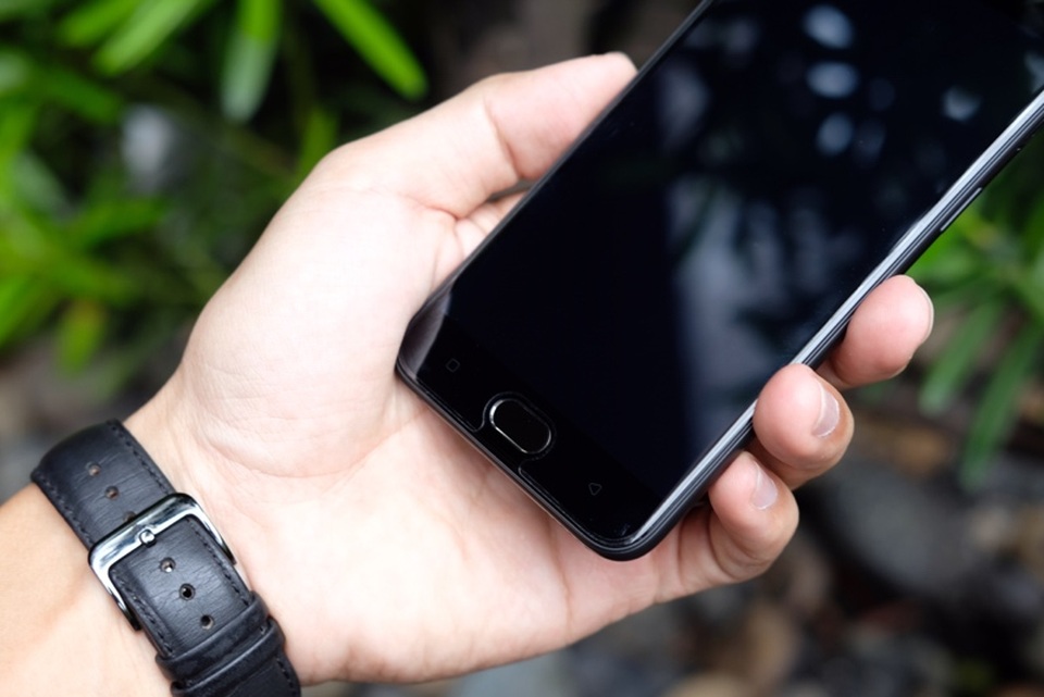 Trải nghiệm Oppo F3 Lite: Selfie đẹp, hiệu năng và chụp ảnh tốt trong tầm giá - 3 Trải nghiệm Oppo F3 Lite: Selfie đẹp, hiệu năng và chụp ảnh tốt trong tầm giá - 3
